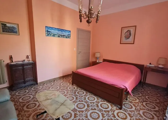 Lovely For A Dream Vacation * Imperia